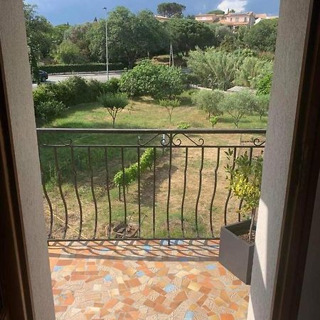 Appartement Independant Dans Villa, Entre Frejus Et St Raphael Kültér fotó