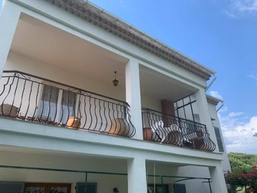 Appartement Independant Dans Villa, Entre Frejus Et St Raphael Kültér fotó