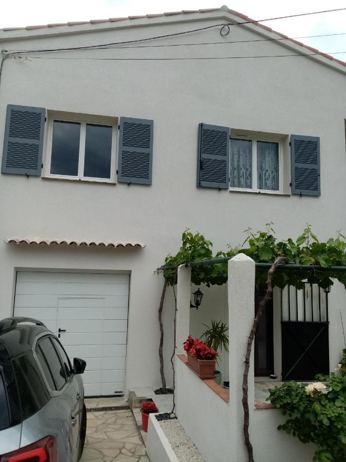 Appartement Independant Dans Villa, Entre Frejus Et St Raphael Kültér fotó