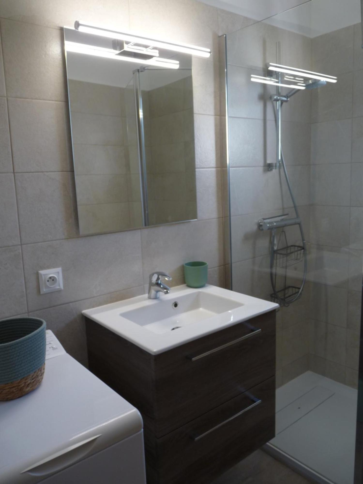 Appartement Independant Dans Villa, Entre Frejus Et St Raphael Kültér fotó